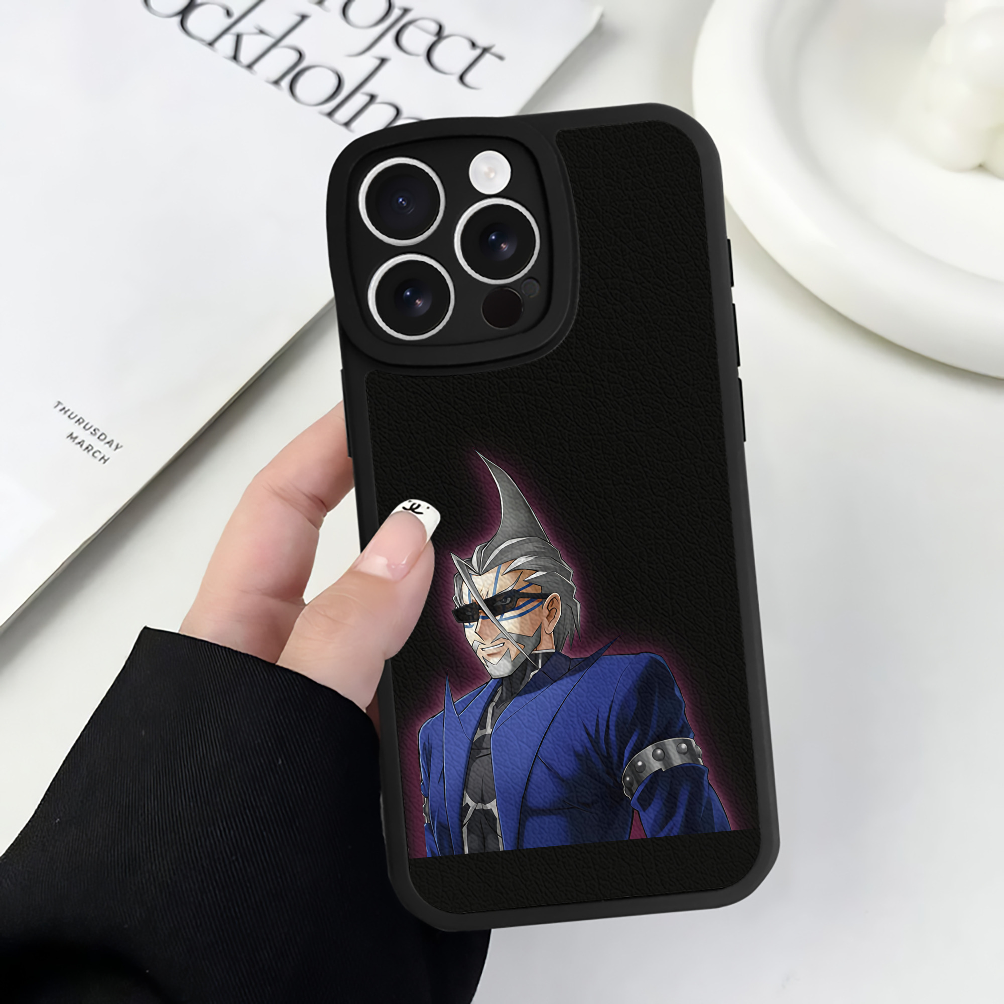 （画像用） 遊☆戯☆王 Yu-Gi-Oh! 【iPhone 16シリーズ対応】シリコンスマホケース（レザー調） 材質：シリコン